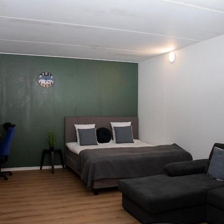 Entire Apartment Malmo 2 Bedrooms-Tv Lounge-Balcony מראה חיצוני תמונה