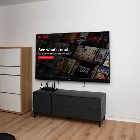 Entire Apartment Malmo 2 Bedrooms-Tv Lounge-Balcony מראה חיצוני תמונה