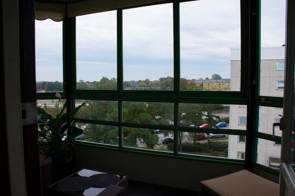 Entire Apartment Malmo 2 Bedrooms-Tv Lounge-Balcony מראה חיצוני תמונה