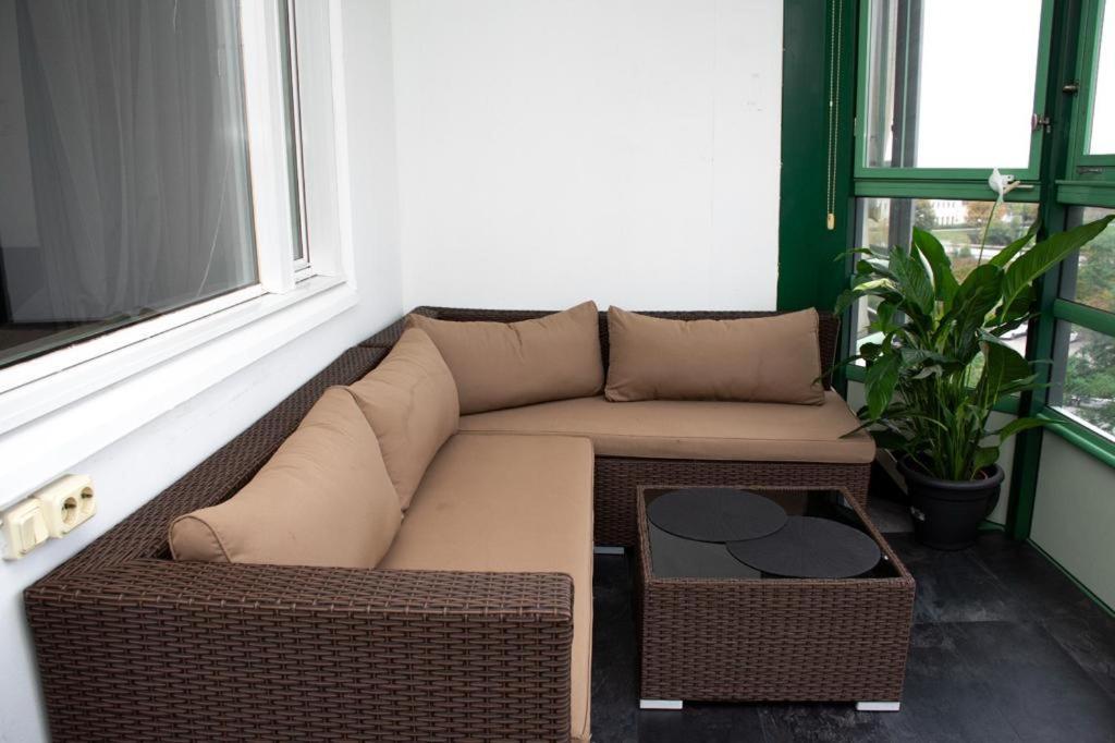 Entire Apartment Malmo 2 Bedrooms-Tv Lounge-Balcony מראה חיצוני תמונה