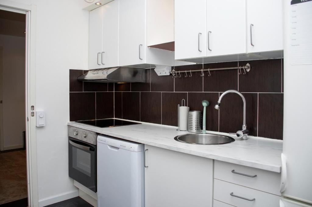 Entire Apartment Malmo 2 Bedrooms-Tv Lounge-Balcony מראה חיצוני תמונה